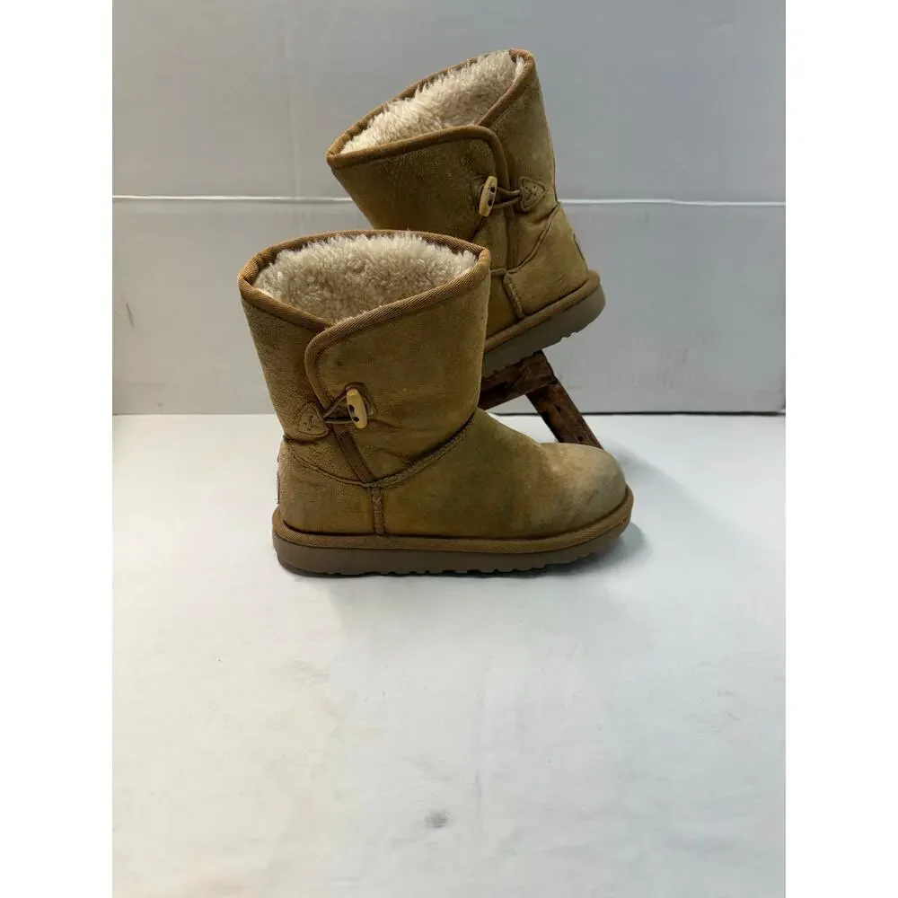 UGG kids boots girls size 2 color brown the color of the boots is faded